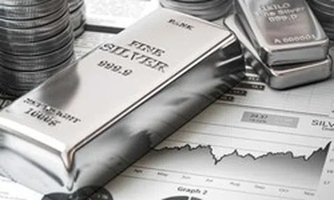 BlackRock "tung tiền" gom hơn trăm tấn chỉ trong 1 phiên, điều gì đang diễn ra?