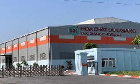 Hóa chất Đức Giang lùi tiến độ siêu dự án 12.000 tỷ, lý do là gì?