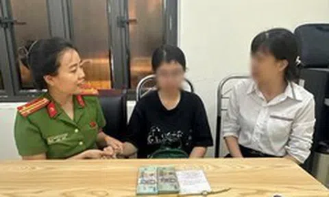 Nữ sinh 18 tuổi mang 24 chỉ vàng đi bán, nhân viên tiệm vàng lập tức báo công an