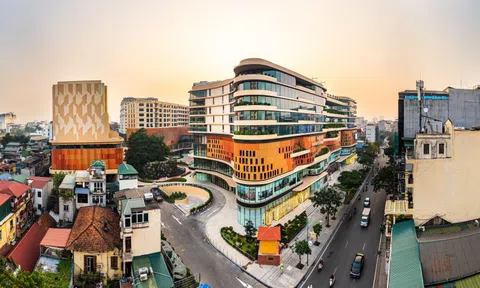 Đại gia nước ngoài ồ ạt mở trung tâm thương mại tại Hà Nội