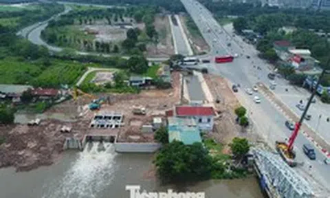 'Giải cứu' Đại lộ Thăng Long thoát ngập
