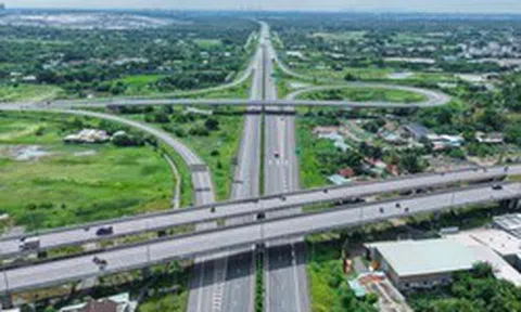 Chu kỳ công nghiệp hóa mới đang thay đổi "cuộc chơi" bất động sản miền Tây