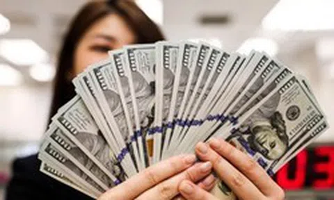 Giá USD ngân hàng vượt 26.500 đồng, tiến sát đỉnh lịch sử