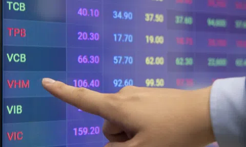 Các tỷ phú Việt mất bao nhiêu tiền trong ngày VN-Index giảm 62 điểm?