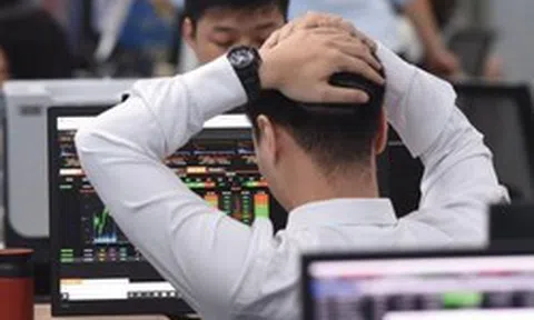 Môi giới chứng khoán "đói"