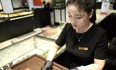 Giá vàng Việt Nam cao hơn thế giới bao nhiêu?
