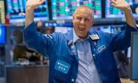 Khối ngoại chi gần 700 tỷ đồng "gom" cổ phiếu Việt Nam trong ngày VN-Index bật tăng 40 điểm