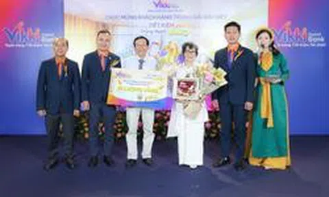 Chủ nhân Ngựa VÀNG 10 lượng SJC lộ diện, Vikki Digital Bank tiếp tục khai cuộc mùa Bóng VÀNG Ký