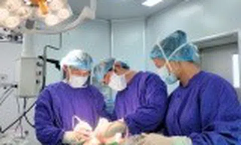 Vinmec Nha Trang phẫu thuật ung thư tuyến giáp không để lại sẹo: Giữ trọn giọng nói và sự tự tin cho người bệnh