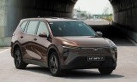 Một chiếc xe cho cả nhà: VF MPV 7 rộng cả 3 hàng ghế, chạy êm, nuôi xe nhàn