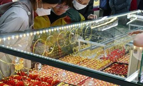 Giá vàng hôm nay 28-6: Khó đoán