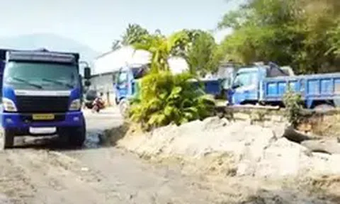 Đường dây khai thác cát trái phép thu lợi hàng tỷ đồng