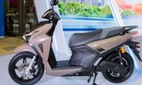 Chạy mạnh, đổi pin nhanh, chi phí nhẹ: Lý do VinFast Kinet tạo sức hút với người trẻ