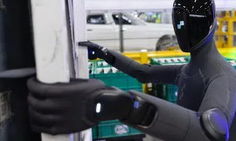 Tầm nhìn cực đỉnh của ông Phạm Nhật Vượng: robot hình người tràn vào các nhà máy sản xuất ô tô, Tesla cùng Hyundai, BMW đồng loạt tăng tốc