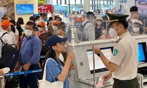 Tất cả người dân sắp đi nước ngoài dịp 2/9 chú ý quy định phạt đến 50 triệu đồng đã áp dụng