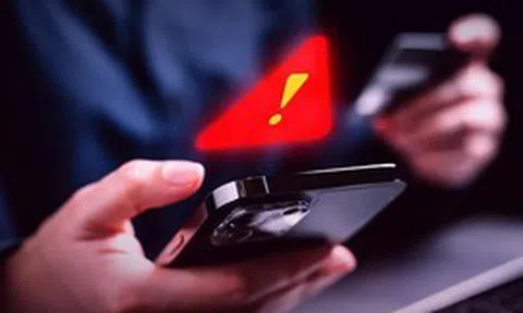 Công an phát cảnh báo nóng về mã độc đặc biệt nguy hiểm, tấn công thẳng vào điện thoại