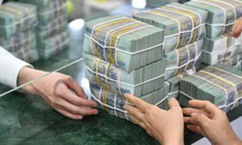 Công ty trả lương không đúng hạn phải cộng thêm tiền lãi cho nhân viên