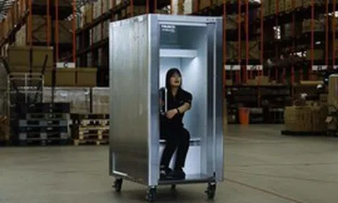 'Tủ lạnh cho người' của Nhật Bản giúp chống sốc nhiệt mùa hè