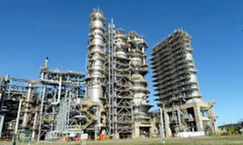 Nhà máy lọc dầu 3 tỷ USD của Việt Nam có "tin vui"
