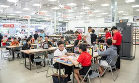 Ngày đầu mở bán: iPhone 18 Pro Max cháy hàng, đại lý siết quy định chống đầu cơ