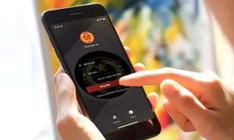 Hướng dẫn hộ kinh doanh kê khai thuế với Chatbot trên eTax Mobile