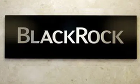Gã khổng lồ BlackRock vừa "gom" hàng trăm tấn vàng bạc chỉ trong 1 ngày