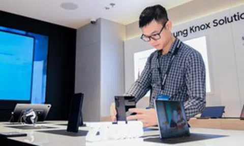 Từ “bán thiết bị” đến “giải bài toán”: Samsung thay đổi cách tiếp cận khách hàng B2B