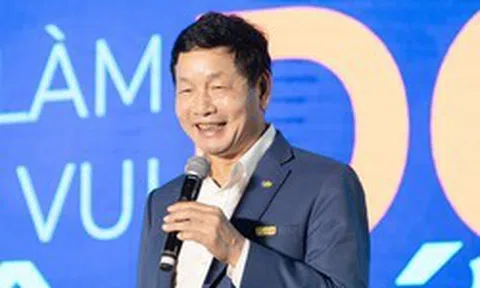 Sau màn hát “Tái sinh” của ông Trương Gia Bình, mỗi tháng FPT có thêm 6.000 cổ đông mới, sân vận động lớn nhất thế giới và Mỹ Đình cộng lại không đủ sức chứa