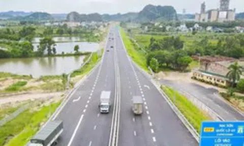 Việt Nam cần bao nhiêu tiền để hoàn thành 5.000 km cao tốc?