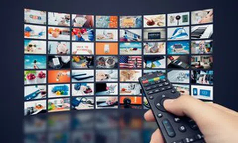 TV đã thay đổi đến mức nào sau 45 năm, từ màn hình nhận tín hiệu đến thiết bị chạy AI?