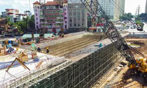 Nút giao 786 tỷ đồng ở Hà Nội đúc phiến dầm đầu tiên sau nhiều năm đình trệ