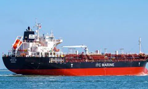 Nghịch lý ngành vận tải biển: Tàu cũ đắt hơn tàu mới, giá cước liên tục lập kỷ lục chưa từng có