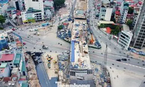 Hiện hình hài hai cầu vượt trên đường Vành đai 1 Hà Nội