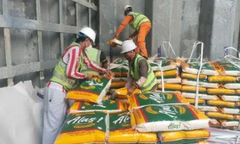 Không phải Thái Lan, một đối thủ của gạo Việt vừa mở tuyến đường thủy chở gạo thẳng sang Philippines, dự kiến đưa 60.000 tấn đi trong 3 tháng