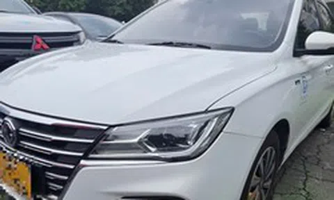 Ngân hàng ồ ạt thanh lý ô tô để xử lý nợ, nhiều xe giá chưa tới 300 triệu đồng