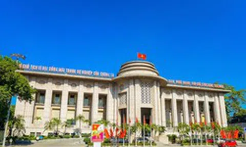 Ngân hàng Nhà nước: Giảm lãi suất tiền gửi niêm yết tối thiểu 0,5%/năm với kỳ hạn từ 6 tháng, các ngân hàng tuyệt đối không đua tăng lãi suất huy động