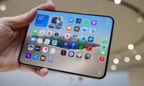 iPhone Duo cháy hàng, dân buôn rao bán lại giá hơn 130 triệu đồng