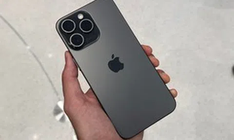 Chiếc iPhone cũ giảm giá tận 25 triệu đồng