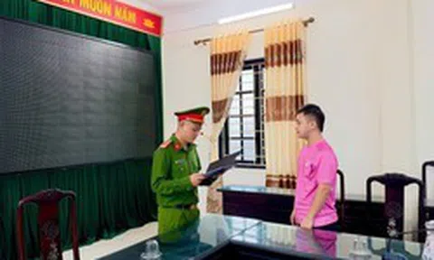 Công an kiểm tra cửa hàng thời trang, khởi tố ông chủ Lê Tuấn Đức SN 1999