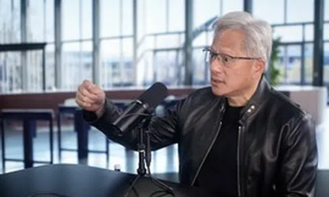 Tuyên bố "gây bão" của Jensen Huang: AI đã biến 1 tỷ người thành lập trình viên như thế nào?