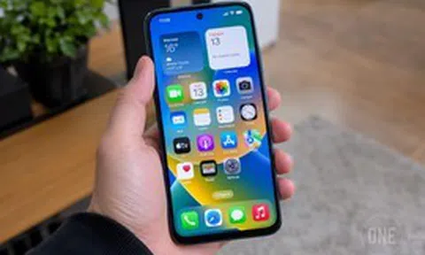 Không phải giả lập, AI giúp iOS chạy được trên điện thoại Xiaomi, nhưng chỉ để cho vui