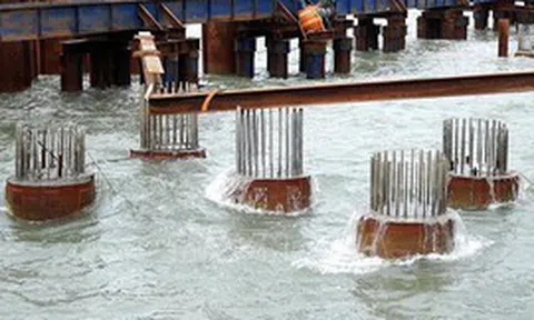 Huy động gần 500 trụ cọc thép, 1.000 thiết bị, Việt Nam xây cầu vượt biển hơn 25.000 tỷ đồng, top 3 ĐNÁ