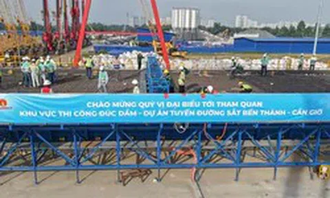 Tỷ phú Phạm Nhật Vượng huy động 10.000 nhân sự, đưa máy đào hầm khổng lồ vào siêu dự án đường sắt 350 km/h