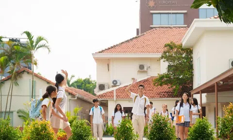Từ trải nghiệm đến thành tích: cách EIS cân bằng giữa phát triển toàn diện và kết quả học thuật