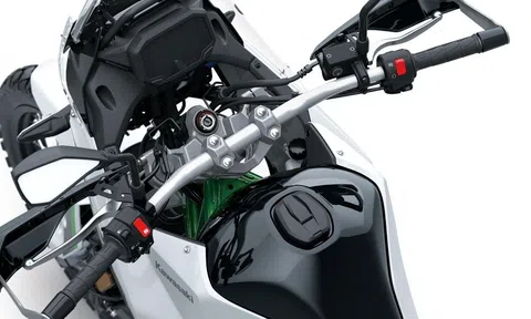 Kawasaki KLE500 ABS 2026 ra mắt tại TP.HCM: Adventure tầm trung giá từ 174,9 triệu đồng