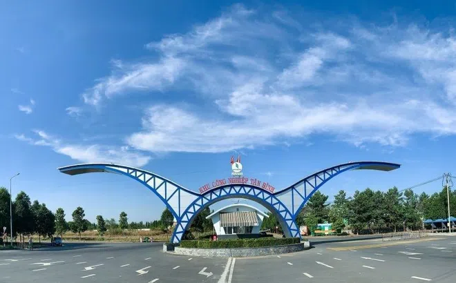 CHIẾN LƯỢC MỞ RỘNG KCN TÂN BÌNH (BÌNH DƯƠNG CŨ): ĐỊNH HÌNH LẠI CƠ CẤU CÔNG NGHIỆP VÀ NGUỒN NHÂN LỰC PHÍA BẮC TP.HCM